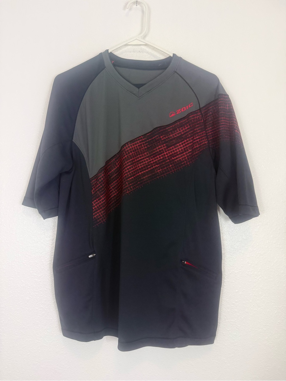 Zoic Mountain Cycling Jersey Gray Black Red Short Sleeve